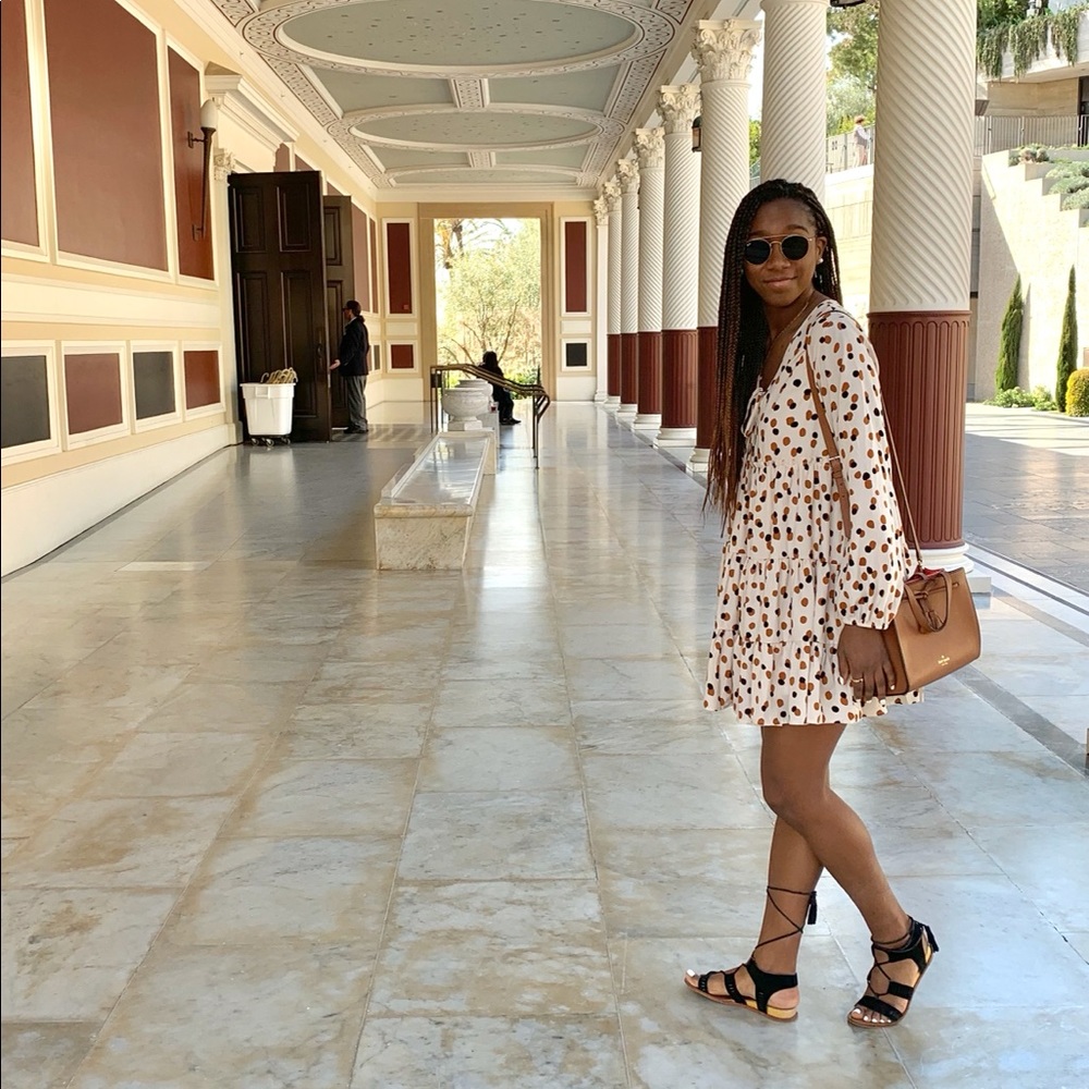 Meet your Posher, Mia